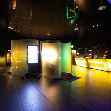 Blue Hotel Octa (Adults Only) Sapporo Bagian luar foto