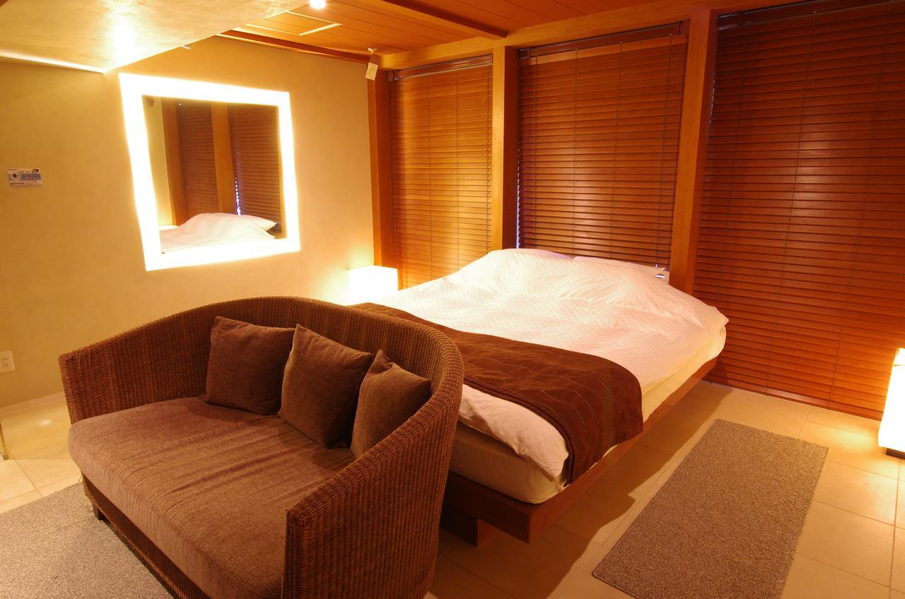 Blue Hotel Octa (Adults Only) Sapporo Bagian luar foto