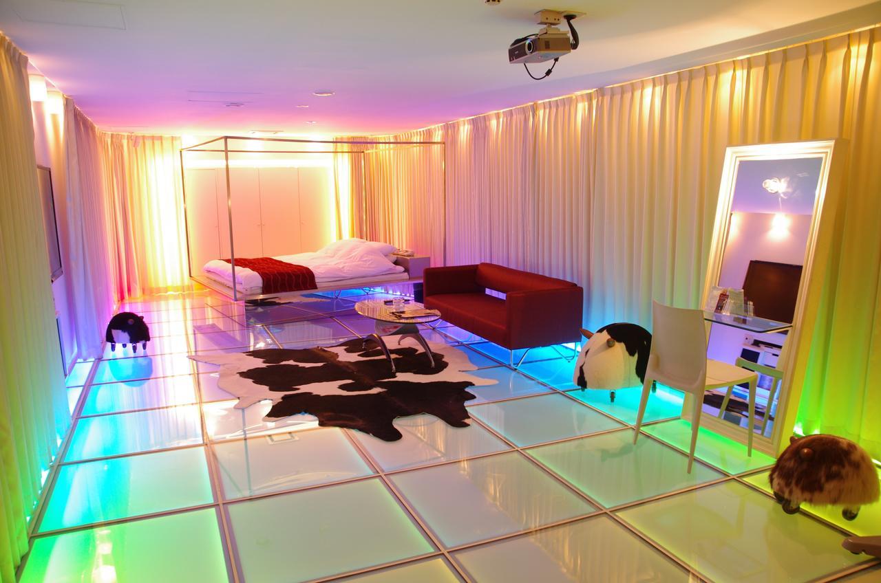 Blue Hotel Octa (Adults Only) Sapporo Bagian luar foto