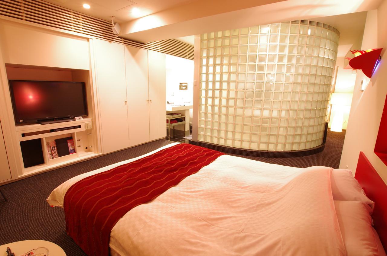 Blue Hotel Octa (Adults Only) Sapporo Bagian luar foto