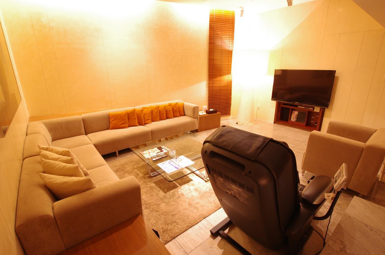 Blue Hotel Octa (Adults Only) Sapporo Bagian luar foto