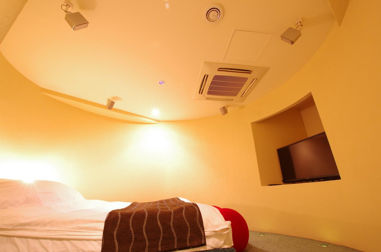 Blue Hotel Octa (Adults Only) Sapporo Bagian luar foto
