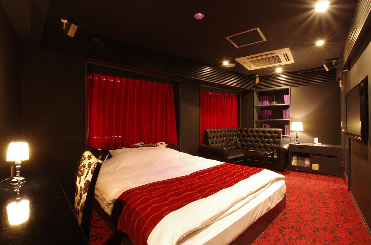 Blue Hotel Octa (Adults Only) Sapporo Bagian luar foto