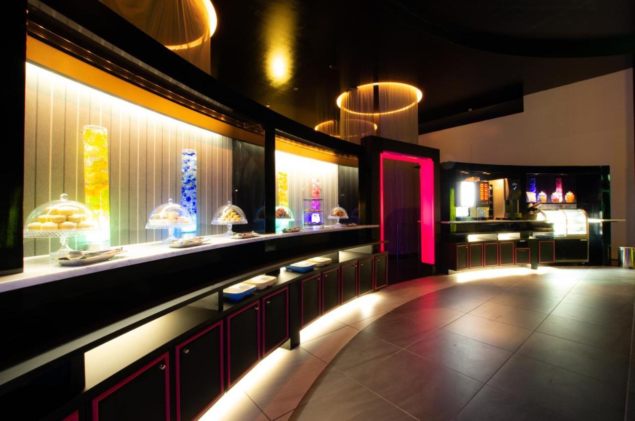 Blue Hotel Octa (Adults Only) Sapporo Bagian luar foto